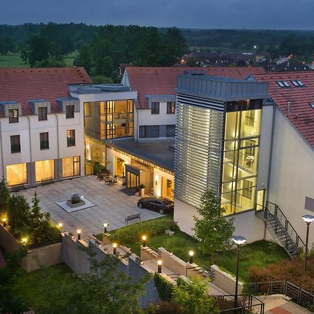 Wellness Hotel Diamant Hluboka nad Vltavou Luaran gambar