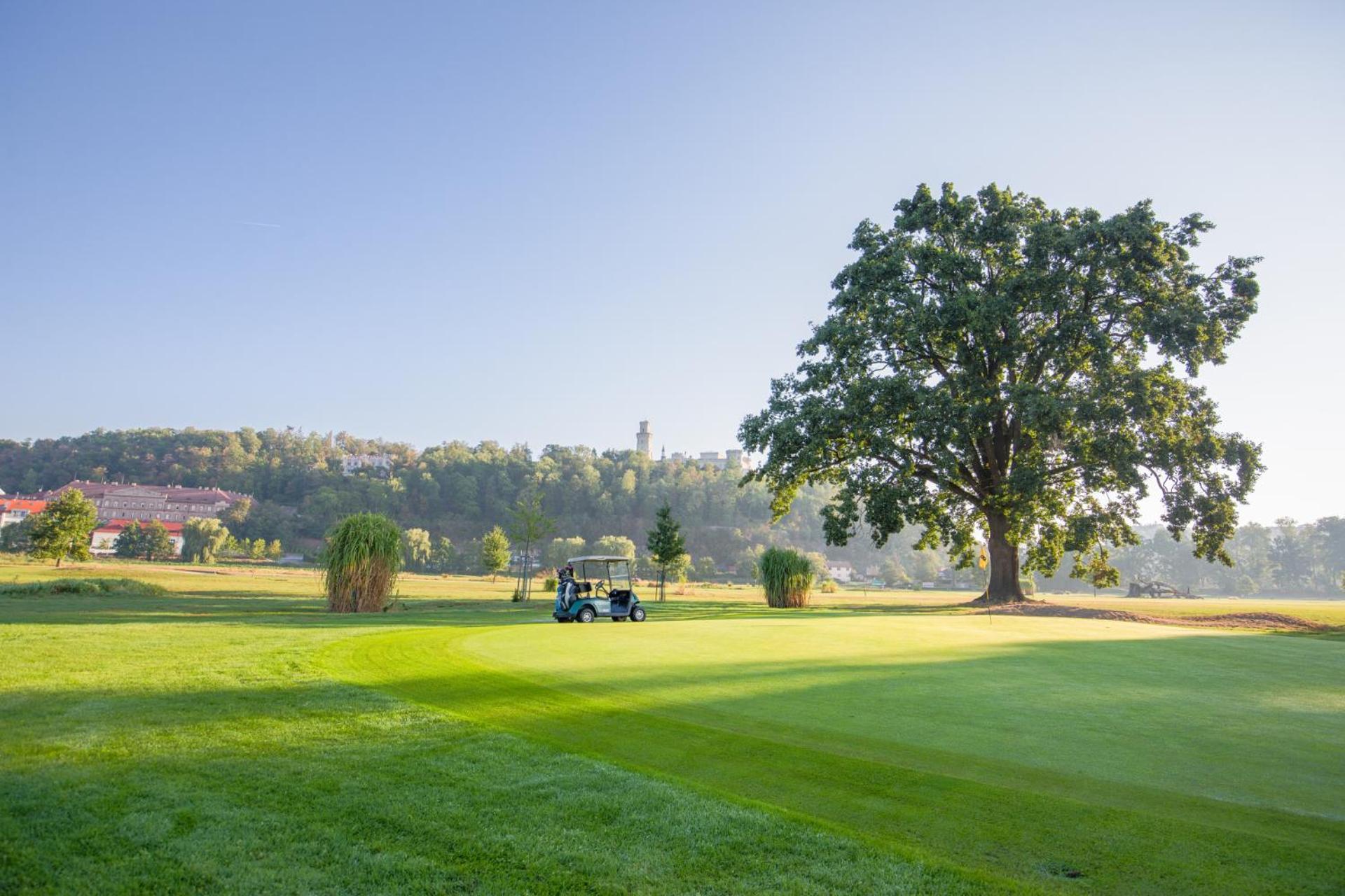 Wellness Hotel Diamant Hluboka nad Vltavou Luaran gambar