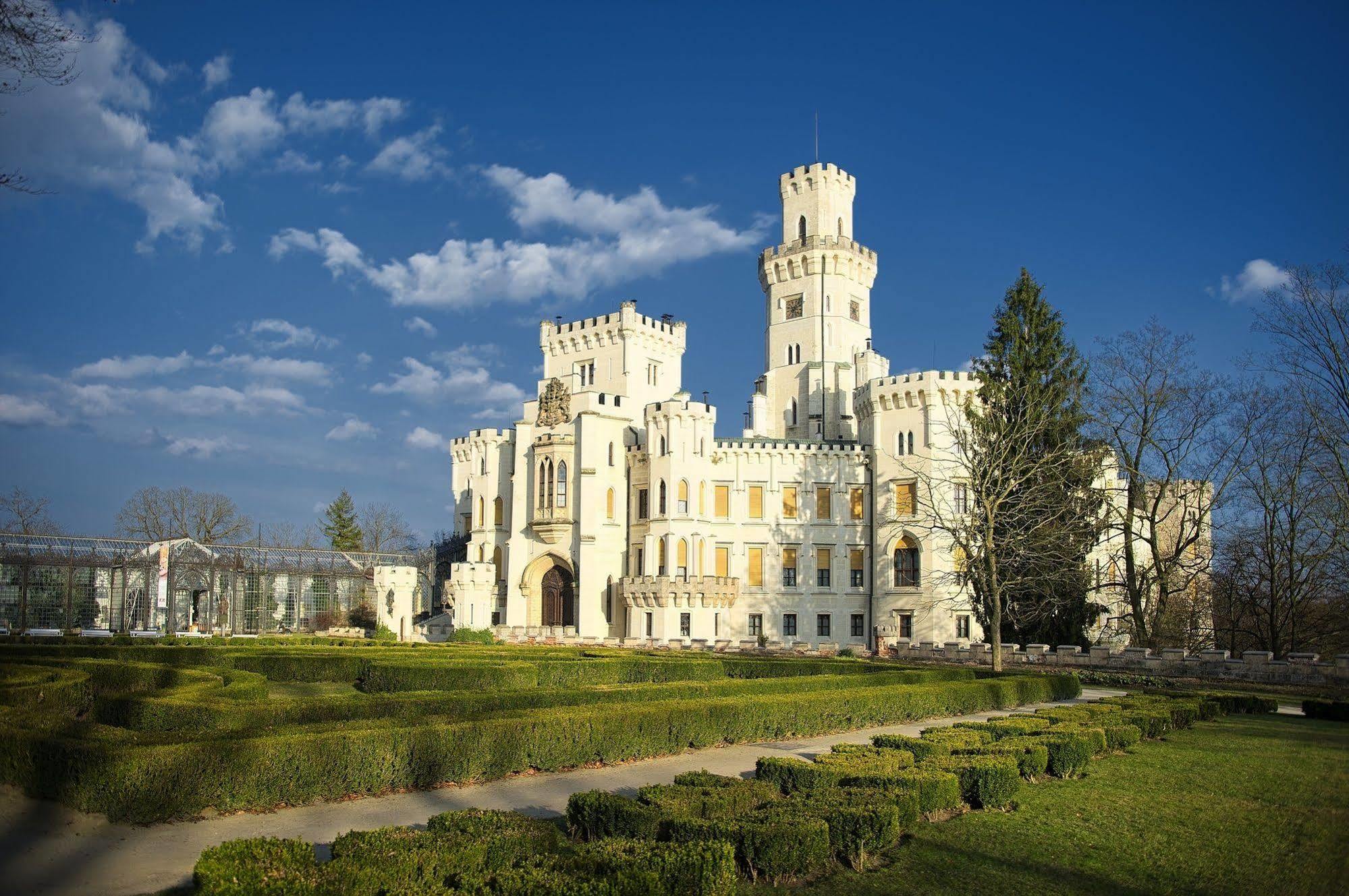 Wellness Hotel Diamant Hluboka nad Vltavou Luaran gambar